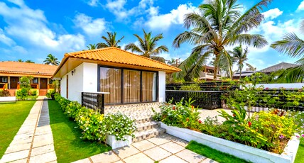 Resort Terra Paraiso - A  Beach Property Room Type - Arabian Sea Suite on the Beach