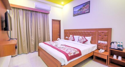 Twin Towers Room Type - Double Deluxe Room With Balcony Twin Towers Room Type - Double Deluxe Room With Balcony