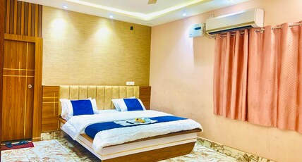 Mehfil marriage palace Room Type - DELUXE ROOM
