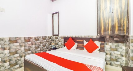 Hotel O Dolphin Room Type - Classic