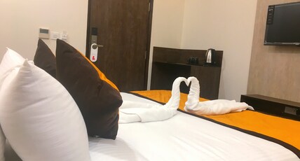 Hotel Aksh Inn Room Type - Deluxe Room