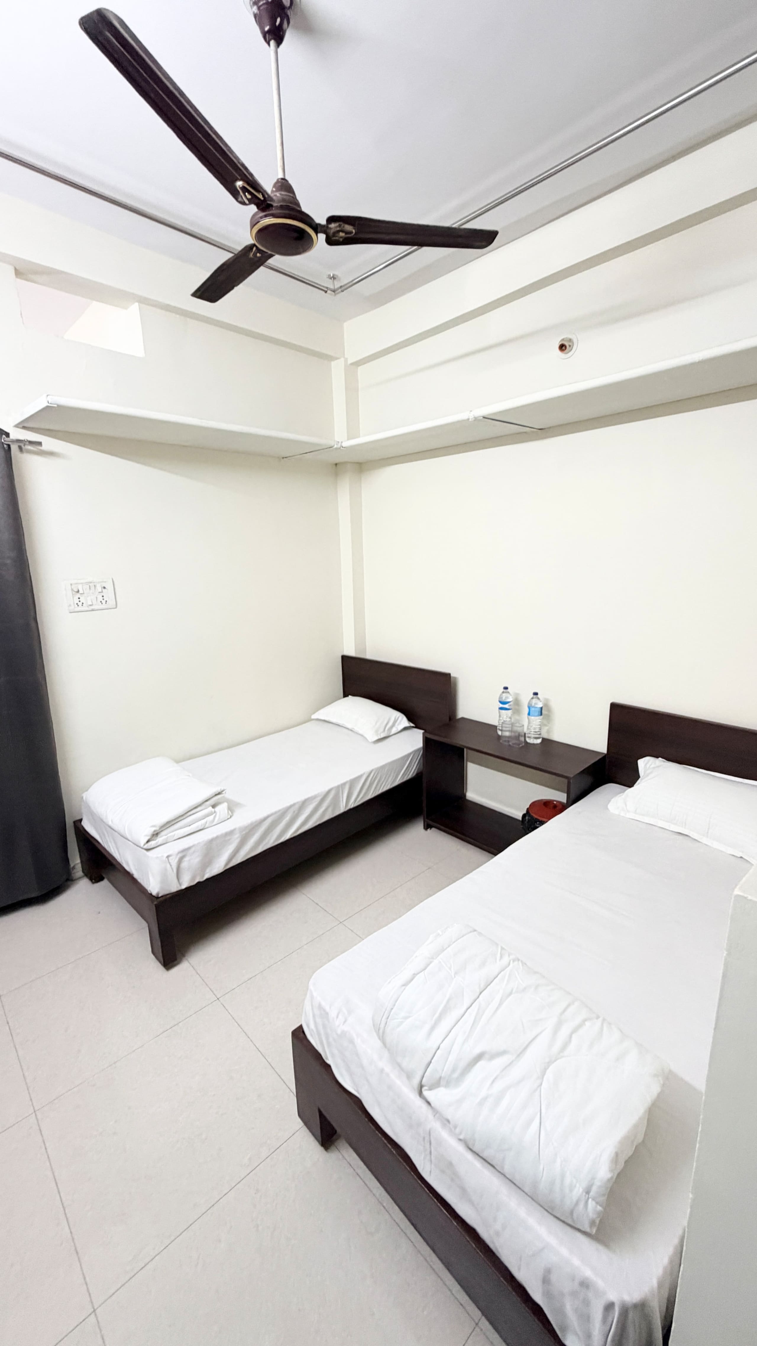 Ujjain Bliss Stay Spacious AC Homestay - Tap to explore photos