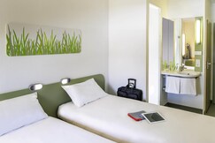 ibis budget Dommartin les Cuiseaux