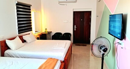 Arul Lodge Room Type - Colourful Family Room