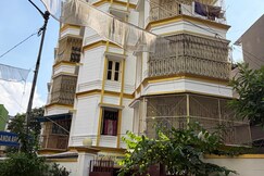 Ken Guest House MC