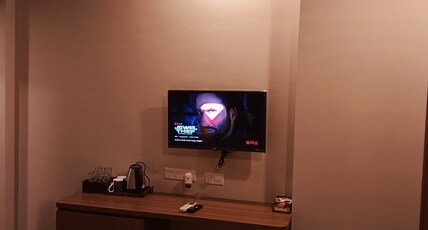 StayLuxe @ Omaxe India Trade Center Room Type - Superior Studio Apt. |City View