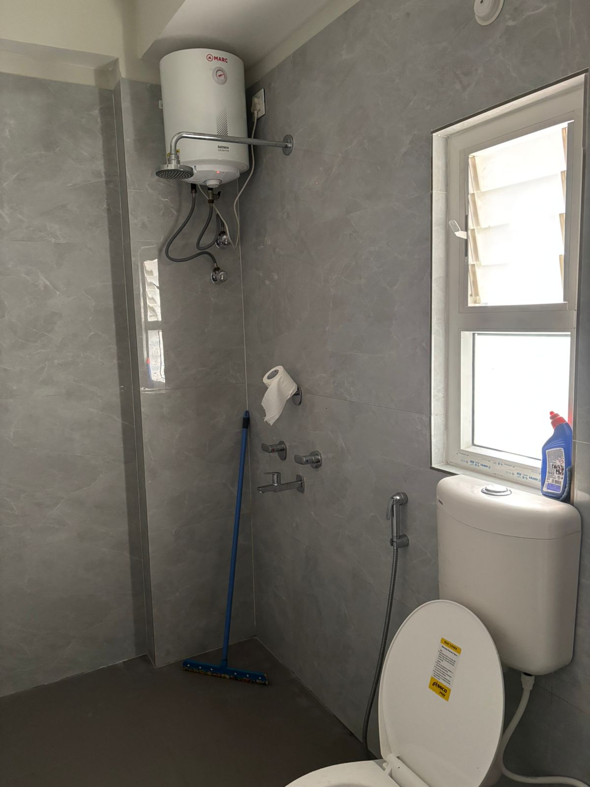 Peaceful 2BHK Home | 1 AC | No Parties - Tap to explore photos