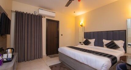 Hotel Lords Valley Room Type - Deluxe Room