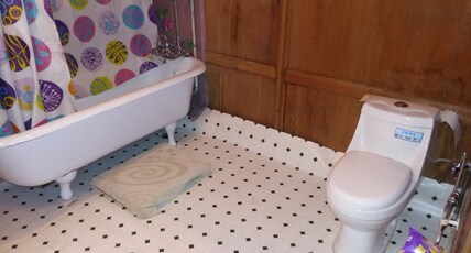 Jacqueline Houseboats Room Type - Deluxe Jacqueline Houseboats Room Type - Deluxe