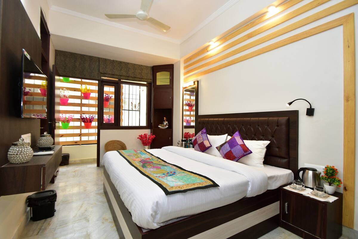 Shanti Villas - Luxury Home Stay Apartment - Tap to explore photos