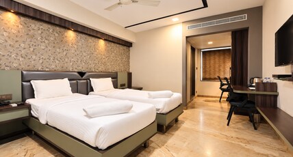Hotel VR Grand Room Type - Executive Room - Twin Bed Hotel VR Grand Room Type - Executive Room - Twin Bed