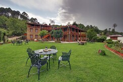 Chevron Eco Lodge