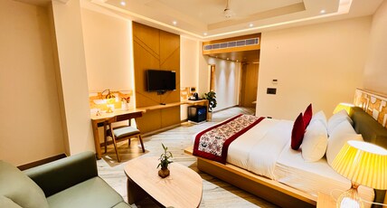 Hotel Lavit and Restaurants Room Type - Signature Suite
