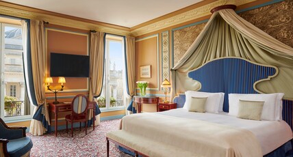 Intercontinental Bordeaux Le Grand Hotel Room Type - 1 King Junior Suite Accessible Opera View
