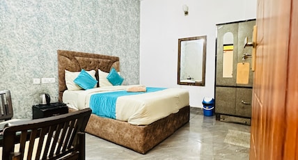 HOTEL SHIVJOT Room Type - Deluxe Room HOTEL SHIVJOT Room Type - Deluxe Room