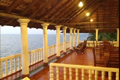 Cherai Onetree Retreat | Rooms in a Villa