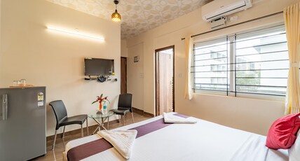 Octave The Suites Room Type - Luxury King Room with Balcony