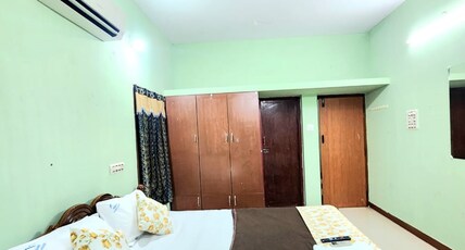 Pandiyan Guest House Room Type - Deluxe AC