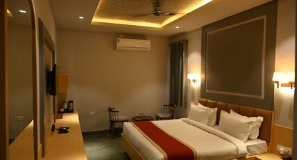 The Grand CP Room Type - Super deluxe