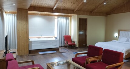 Snow Flakes Resort And Spa Centrally Heated Luxury Resort Room Type - Imperial Jacuzzi Suites (with Private Balcony)