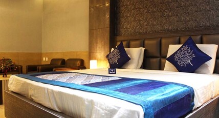 Hotel Mukund Palace Room Type - Deluxe Room AC