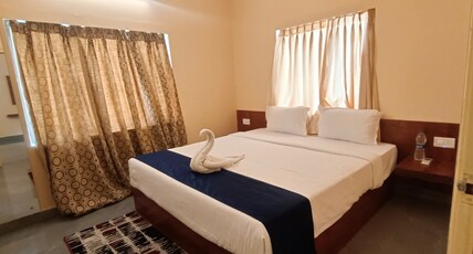 Hotel Sagar Tarang (Berries Group) Room Type - Superior Suite (Pool View) with Balcony