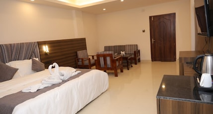 Hotel Lavish Room Type - City View Suite with King Bed Hotel Lavish Room Type - City View Suite with King Bed