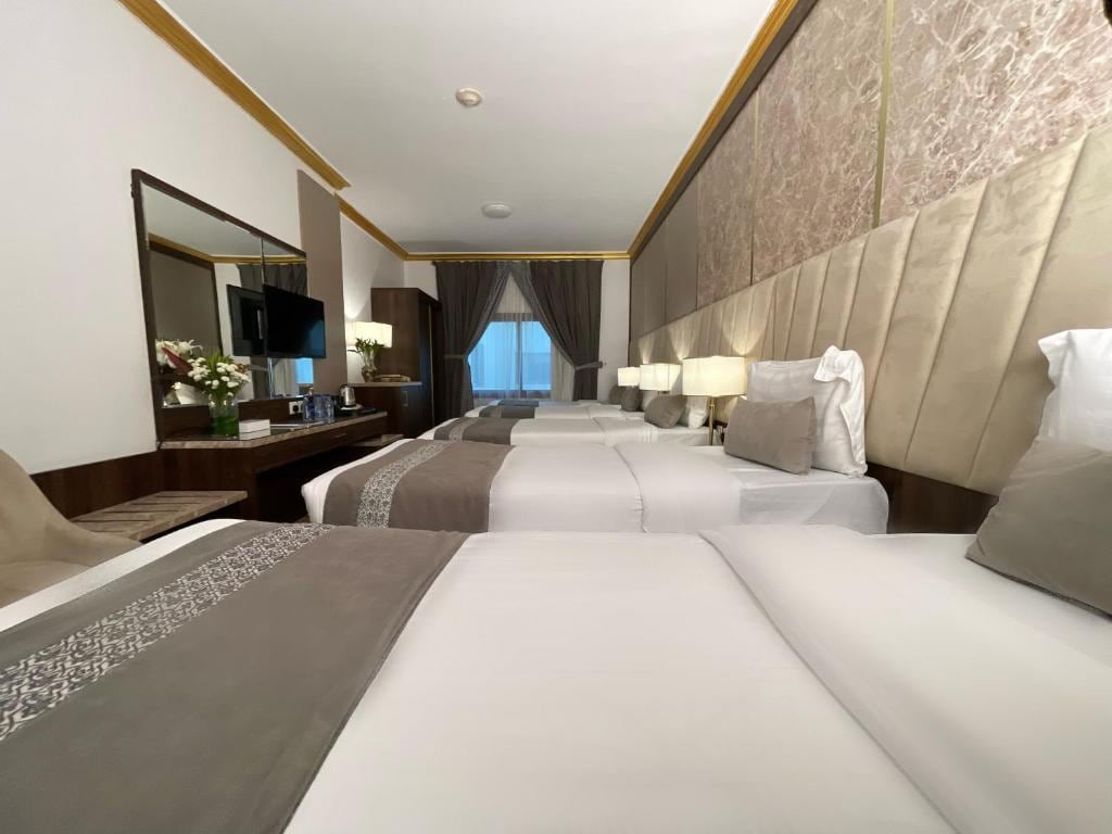 Odst Hotel Al - Madinah - Tap to explore photos