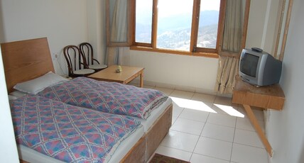 Hotel Himplaza Room Type - Semi Deluxe Room