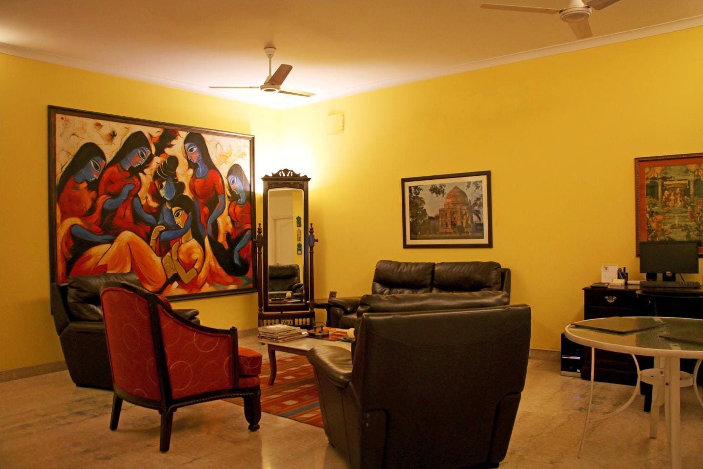 Colonel's Retreat | Rooms in a Homestay - Tap to explore photos