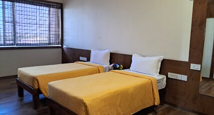 Hotel Grand Inn Jamkhandi Room Type - Suite Room