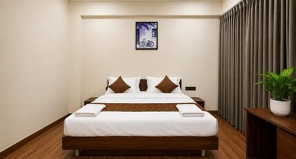 FabHotel Aura Azure Room Type - Suite Room