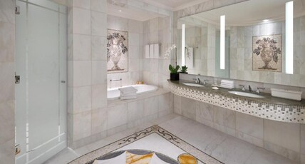 Palazzo Versace Dubai Room Type - Junior Suite City View.