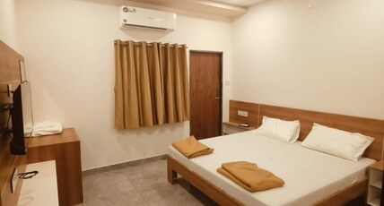 Ayodhya Bhavan - Dwarka Room Type - Family