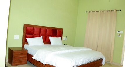 HOTEL VIRASAT - E - PUNJAB Room Type - Deluxe Room