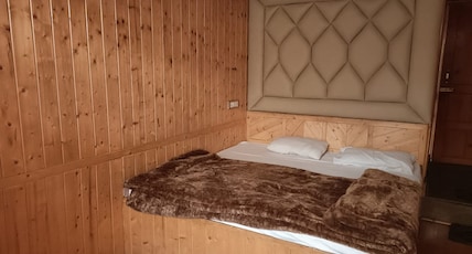 HOTEL TOWN PALACE Room Type - Standard Room With Heating Blanket HOTEL TOWN PALACE Room Type - Standard Room With Heating Blanket