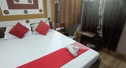 Hotel Center Point Room Type - STANDARD AC ROOM