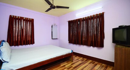PARK INN Room Type - NON AC DOUBLE