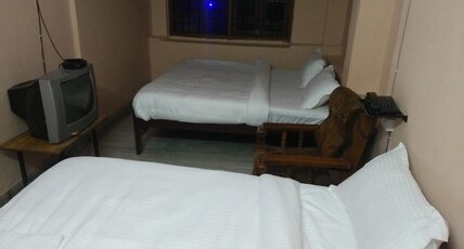 HOTEL MURLI MANOHAR Room Type - Standard Room