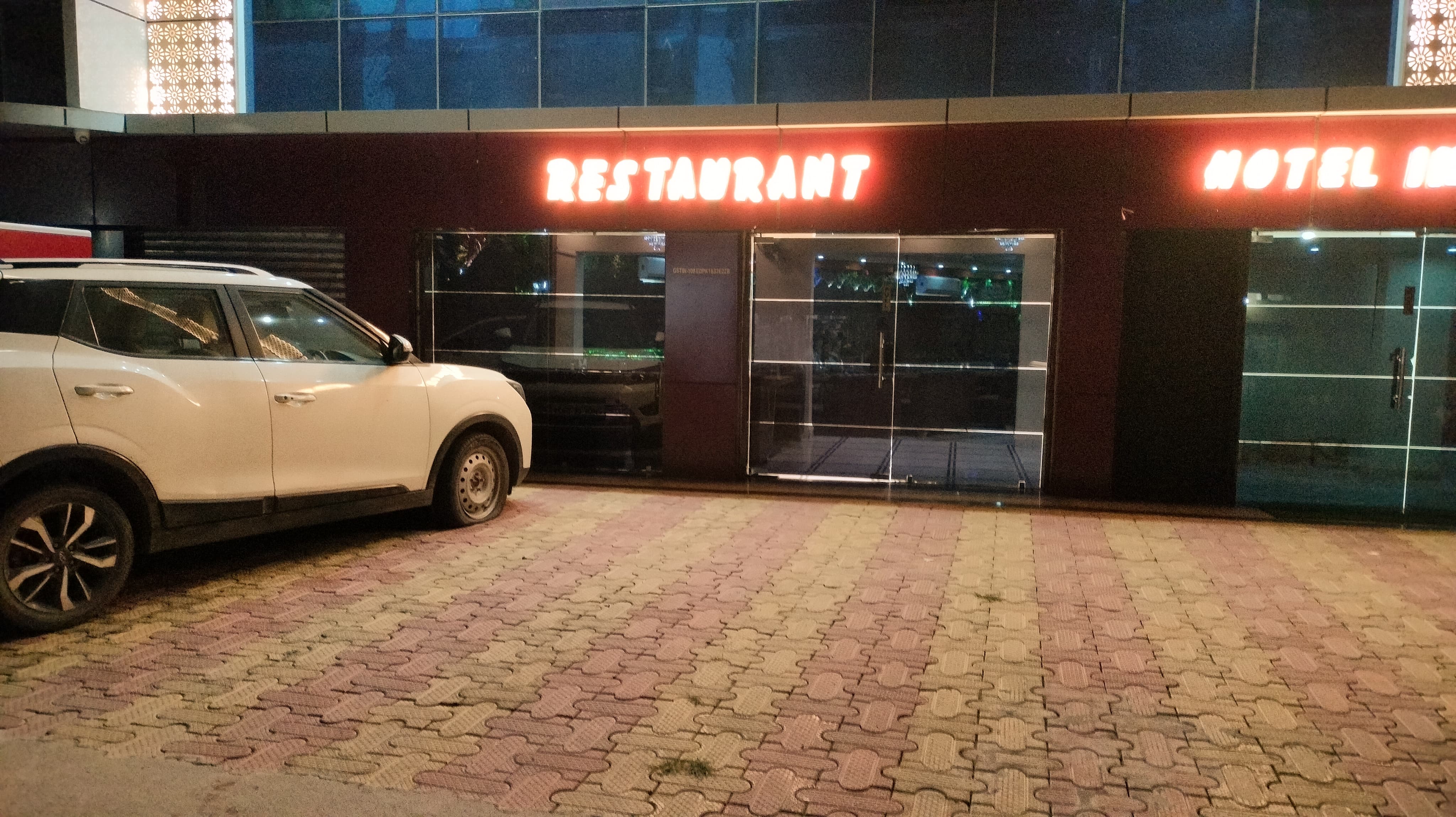 Hotel Rinkesh Grand - Tap to explore photos