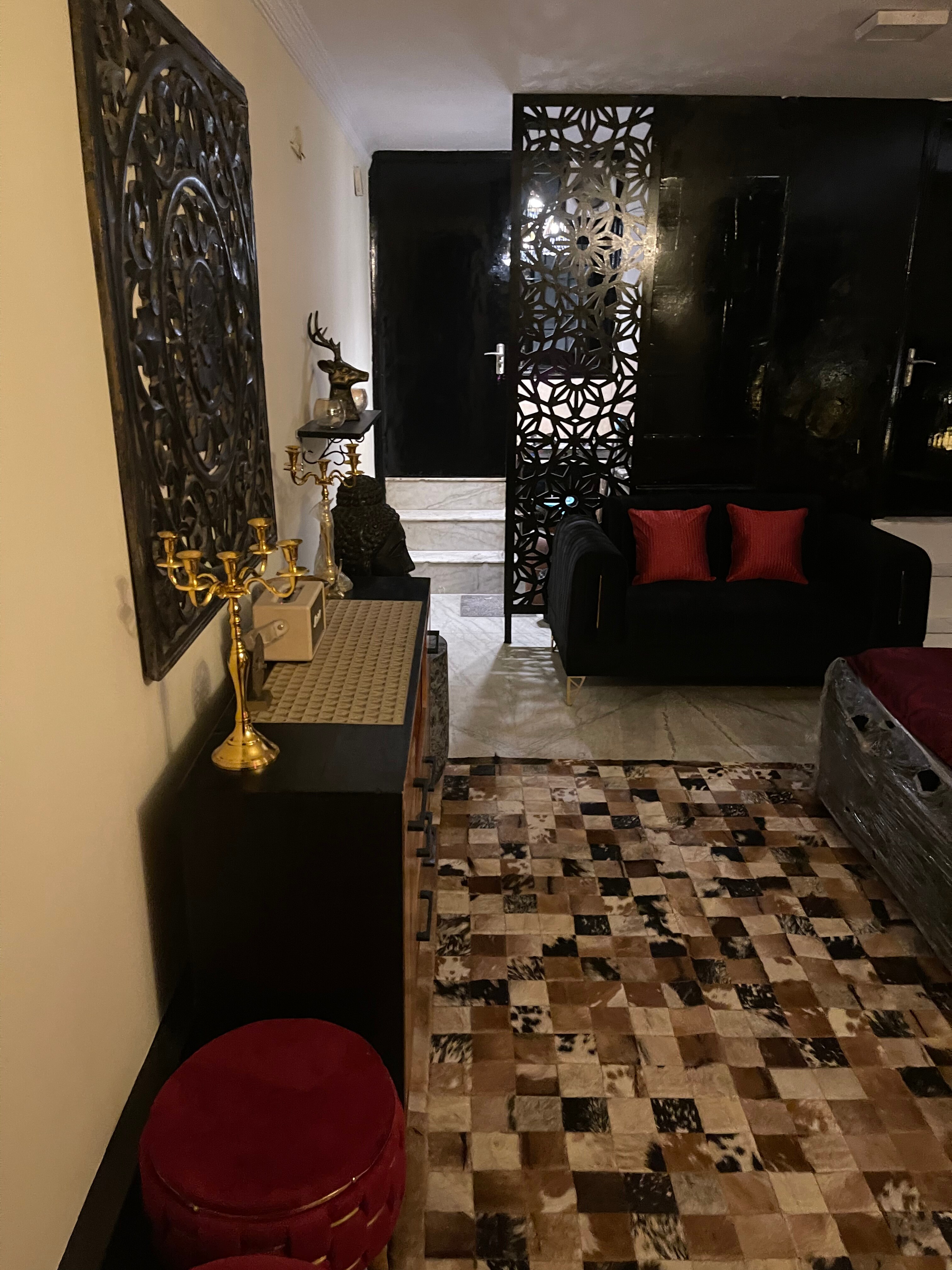 Urban Cozy Homestay - Tap to explore photos