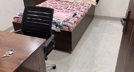 Comfortable   peaceful stay in flat room wise Room Type - Bedroom 1