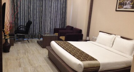 Hotel Madhuvan Palace Room Type - Platinum Room
