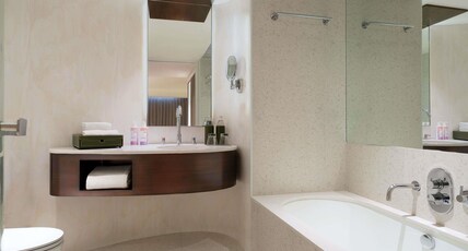 Movenpick BDMS Wellness Resort Bangkok Room Type - Deluxe Room, Twin Beds