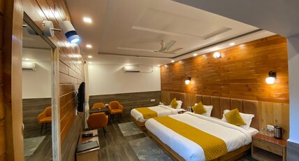The Aesthetic Hotel And Restaurant Room Type - Family room without balcony