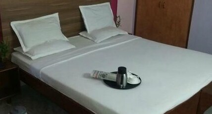 HOTEL SAI VANAPALLY RESIDENCY Room Type - Deluxe Tripel Bed AC Room