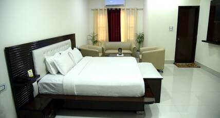 JS Plaza Room Type - Suite with Sofa JS Plaza Room Type - Suite with Sofa