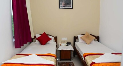 Satiya Guest House Room Type - Non AC Deluxe Room