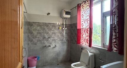 Bhanoo home stay  Room Type - Bedroom 3