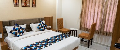 Hotel Lee Grand